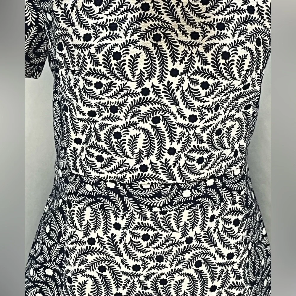 Boden Leaf Print Cap Sleeve Full Zip Fitted Bodice  Mini Dress - Picture 2 of 10